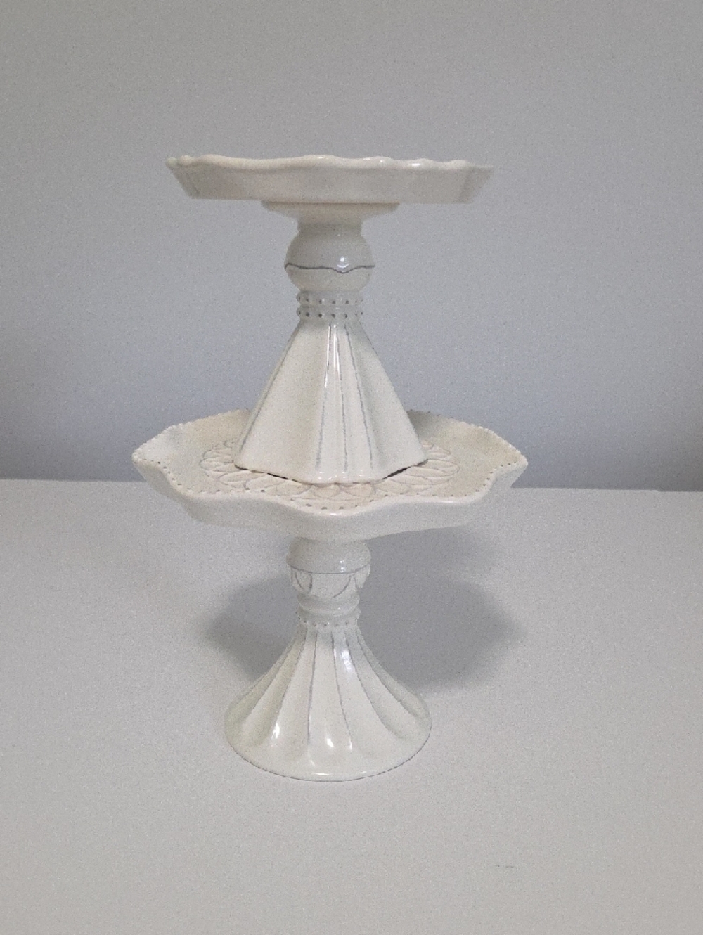 White Ceramic Small Pedestal Cake Stands - Set of 2 - Picture 2 of 7